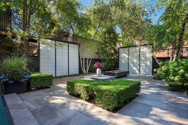 $4,595,000 | 3752 North Janssen Avenue, Chicago, IL 60613