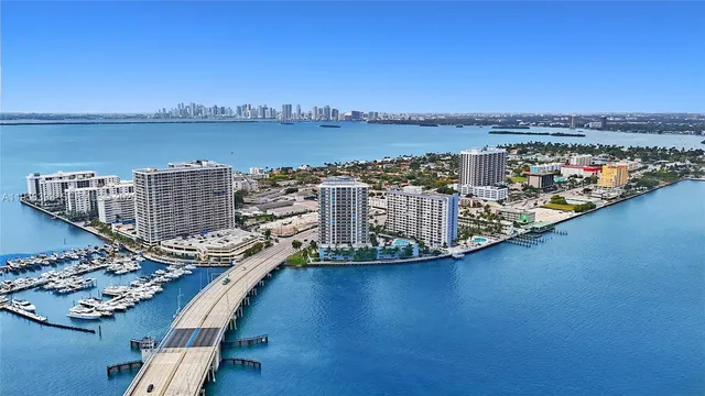 $524,900 | 1881 79th Street Causeway, Unit 1705, North Bay Village, FL 33141