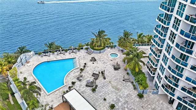 $524,900 | 1881 79th Street Causeway, Unit 1705, North Bay Village, FL 33141