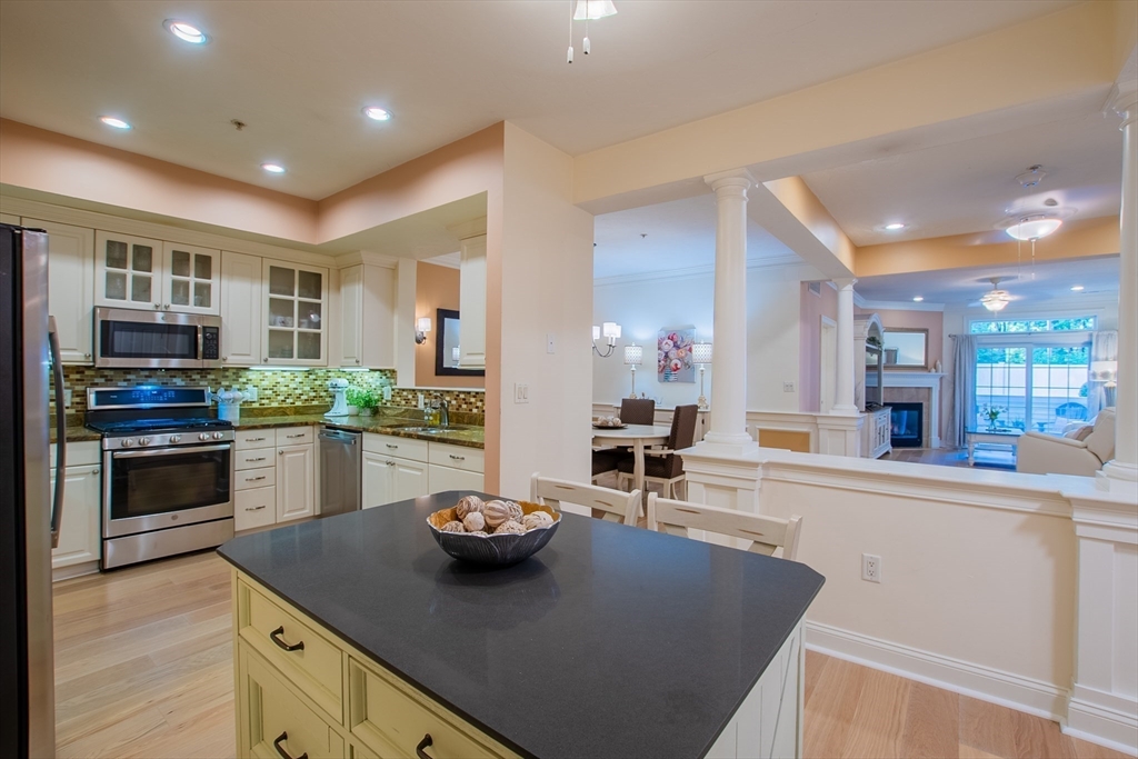 1000 Albion Road, Unit 1106 Bedford, MA 01730 - Photo 12 of 38 Gallery Image 12