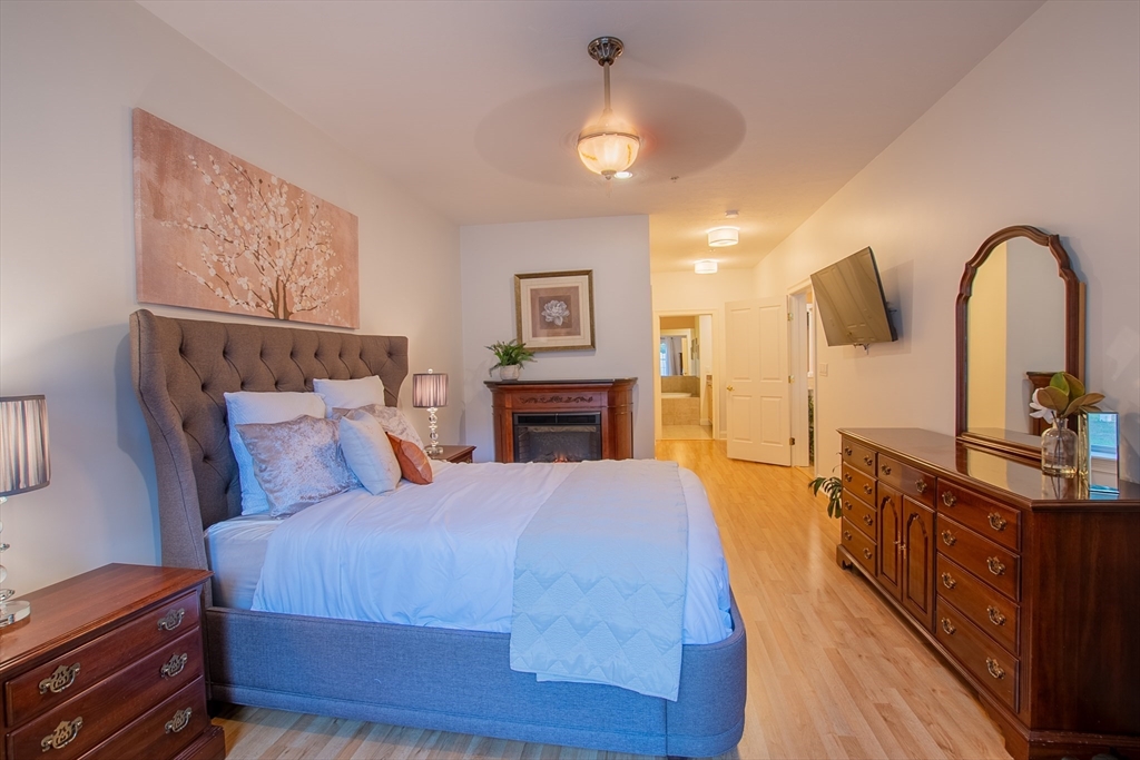 1000 Albion Road, Unit 1106 Bedford, MA 01730 - Photo 30 of 38 Gallery Image 30