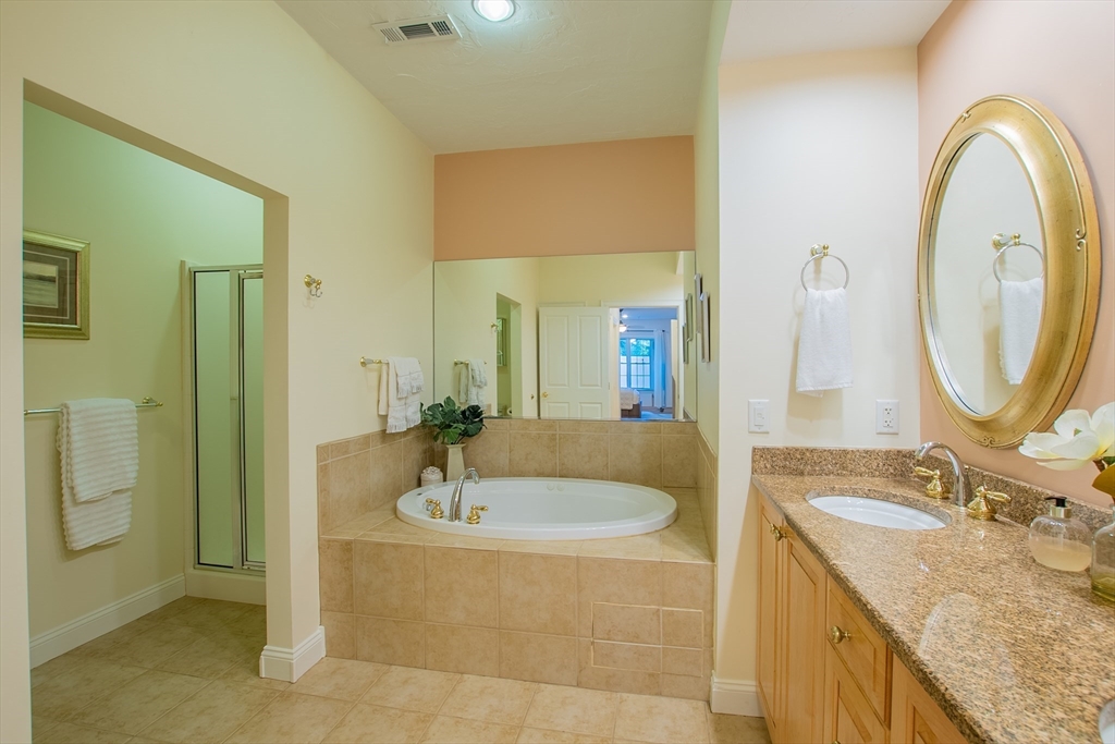 1000 Albion Road, Unit 1106 Bedford, MA 01730 - Photo 31 of 38 Gallery Image 31