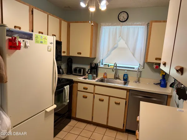 $1,850 | 604 Robin Road, Unit B, Ormond Beach, FL 32176