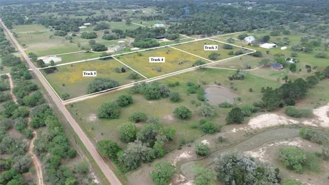 a view of a tennis court
