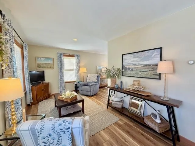 $389,900 | 328 Chester Knoll Drive, Bennington, VT 05201