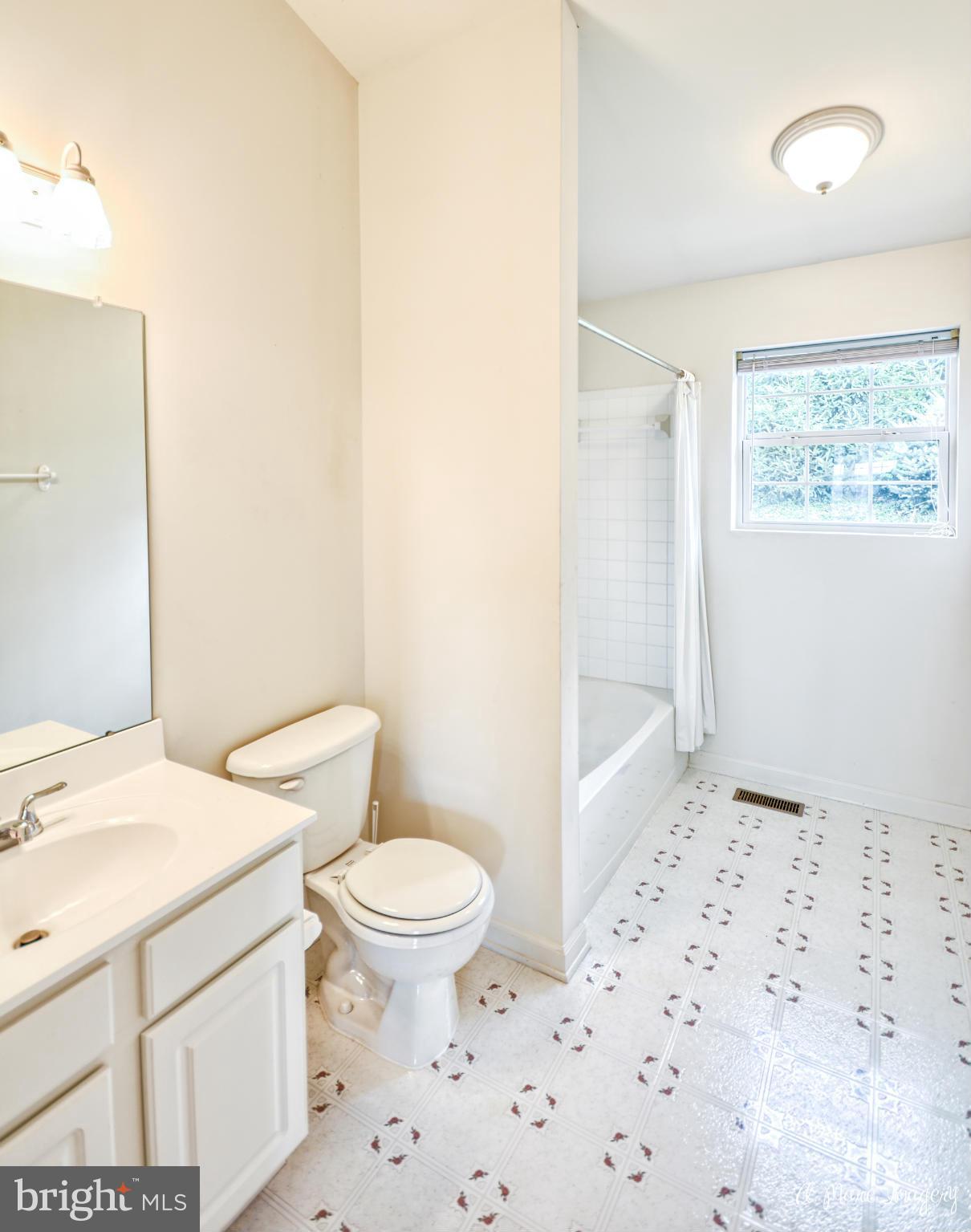 20844 Reno Monument Road Boonsboro, MD 21713 - Photo 26 of 30 Bathroom