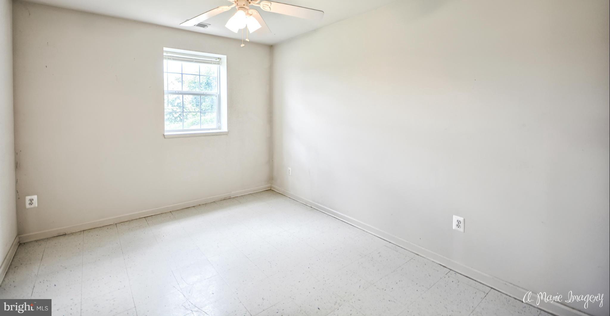 20844 Reno Monument Road Boonsboro, MD 21713 - Photo 28 of 30 Third Bedroom