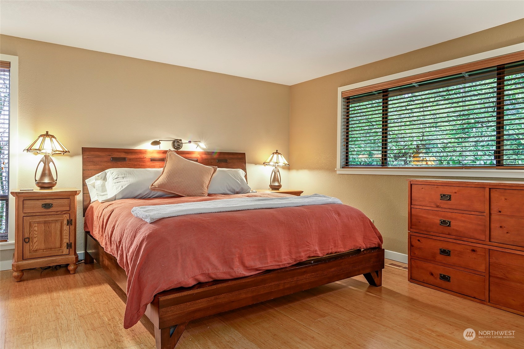 17014 Bertola Road Edmonds, WA 98026 - Photo 14 of 33 Gallery Image 14