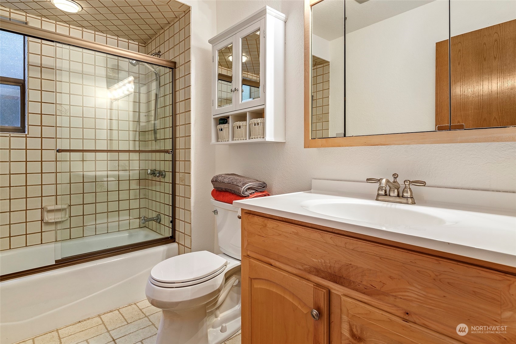 17014 Bertola Road Edmonds, WA 98026 - Photo 26 of 33 Gallery Image 26