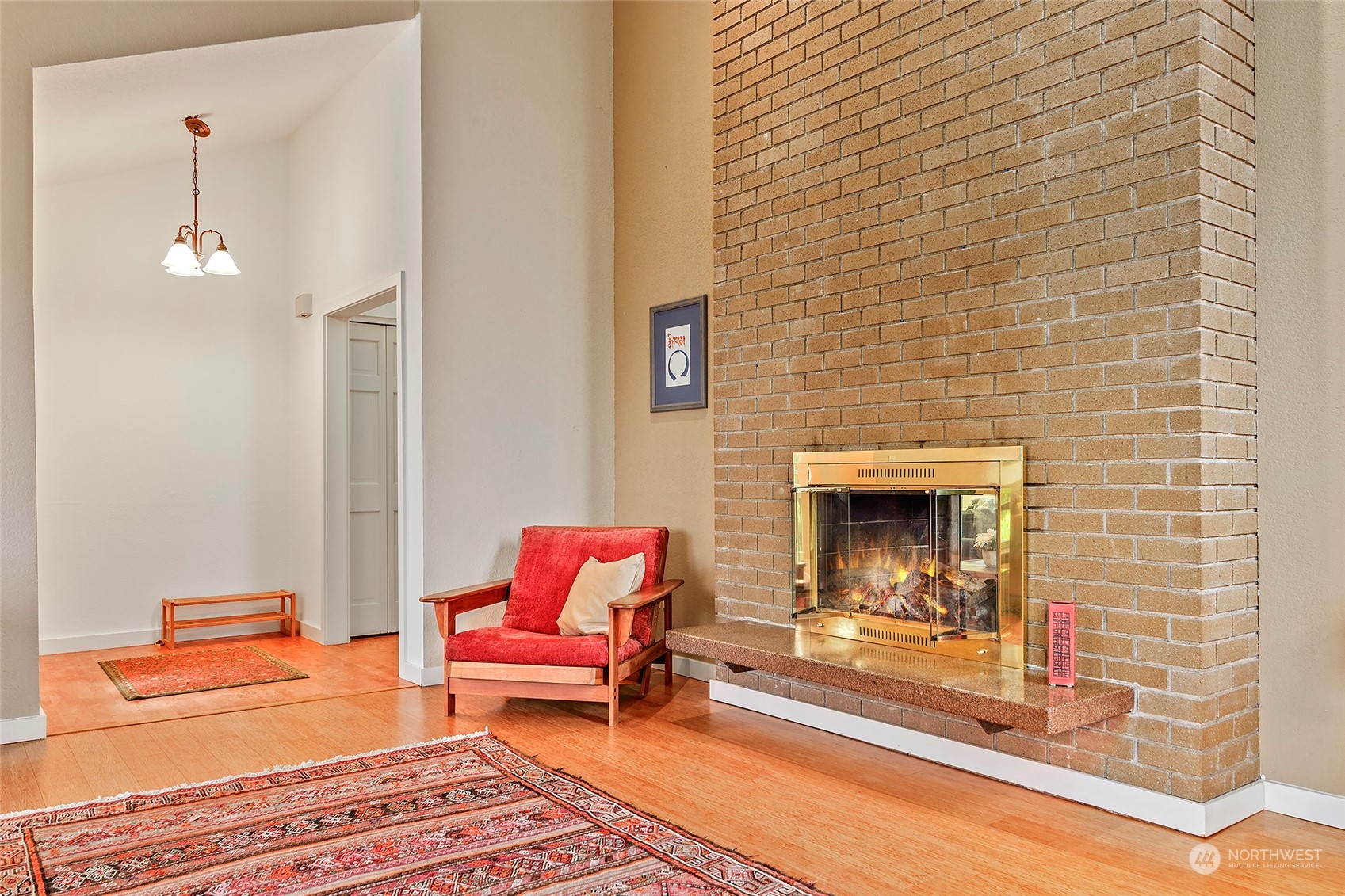 17014 Bertola Road Edmonds, WA 98026 - Photo 4 of 33 Gallery Image 4