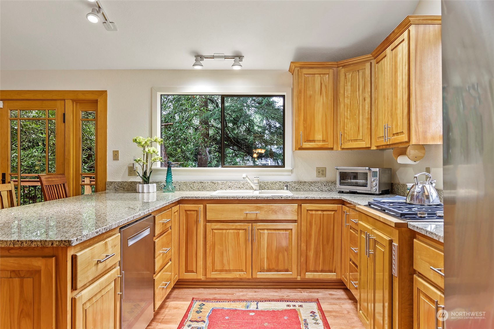 17014 Bertola Road Edmonds, WA 98026 - Photo 8 of 33 Gallery Image 8