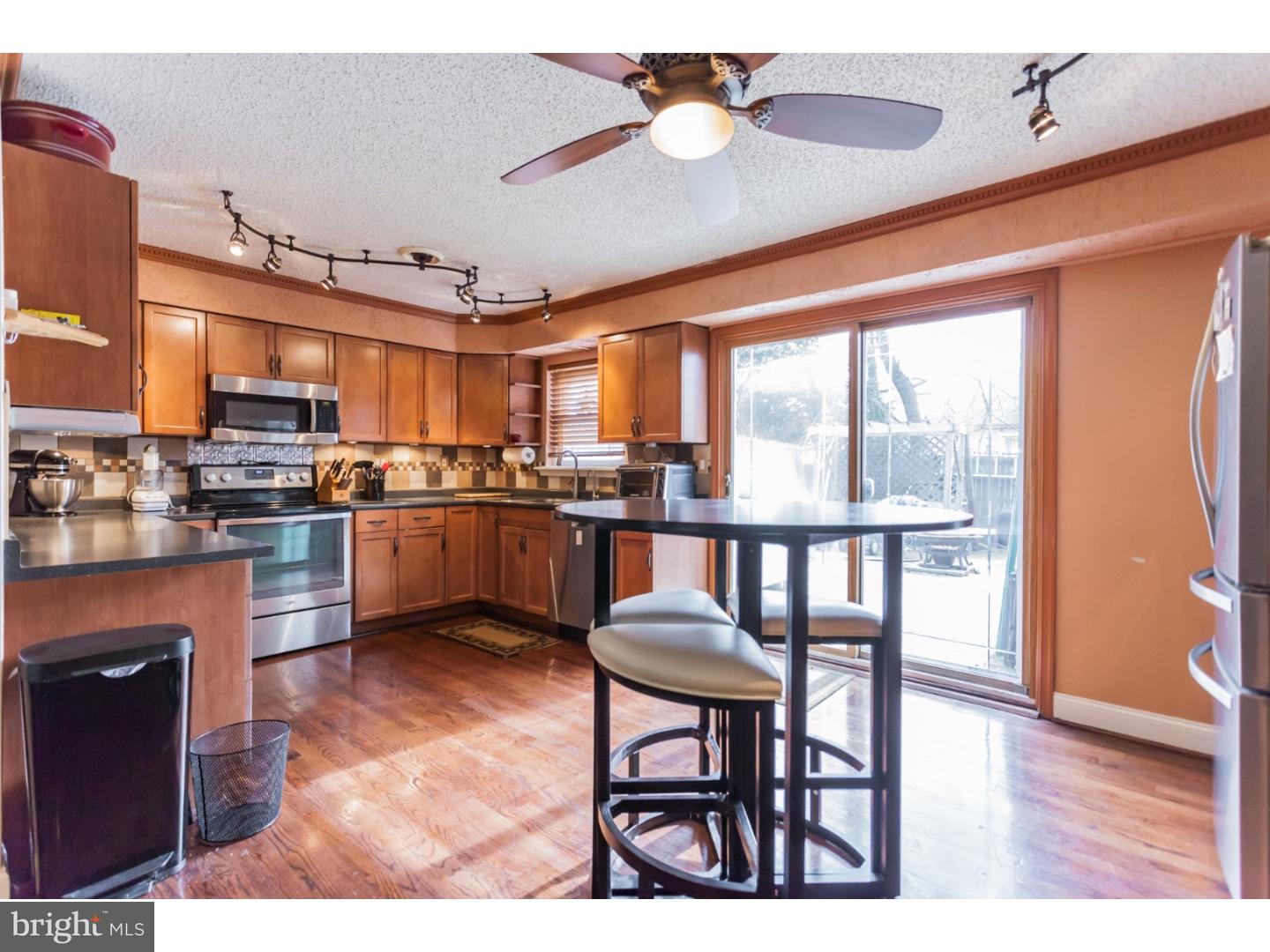 5221 Bay Road Bensalem, PA 19020 - Photo 8 of 24 Gallery Image 8
