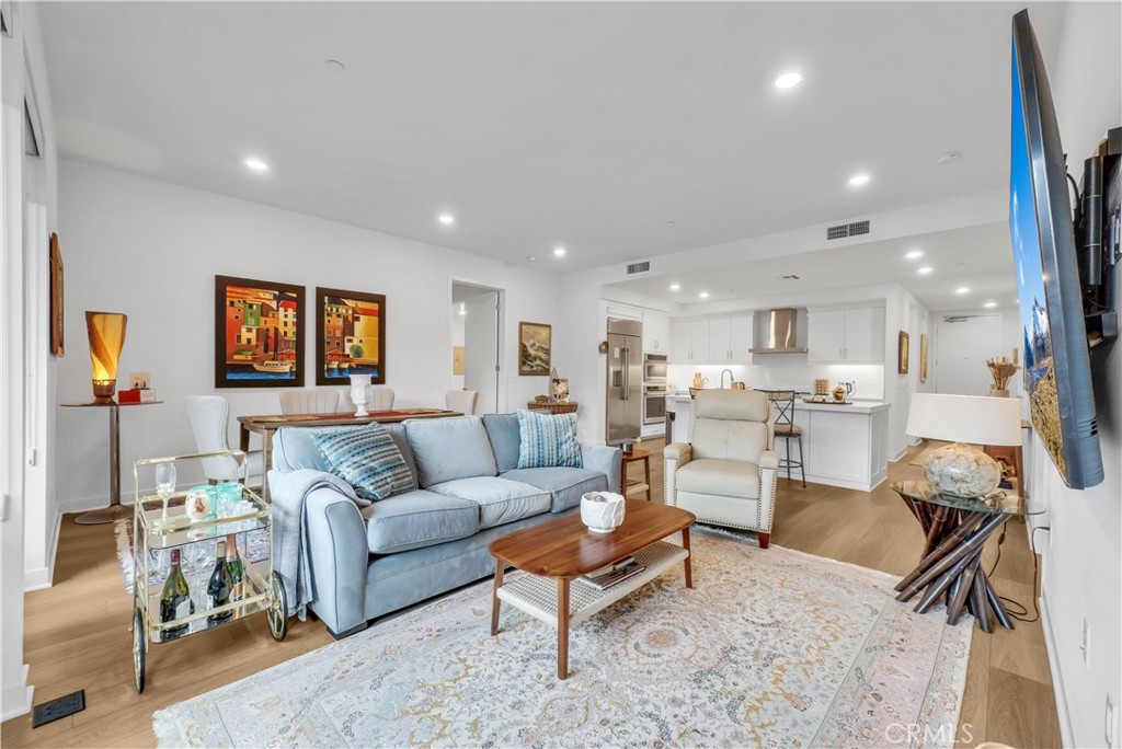 4202 Rivington Irvine, CA 92612 - Photo 3 of 25