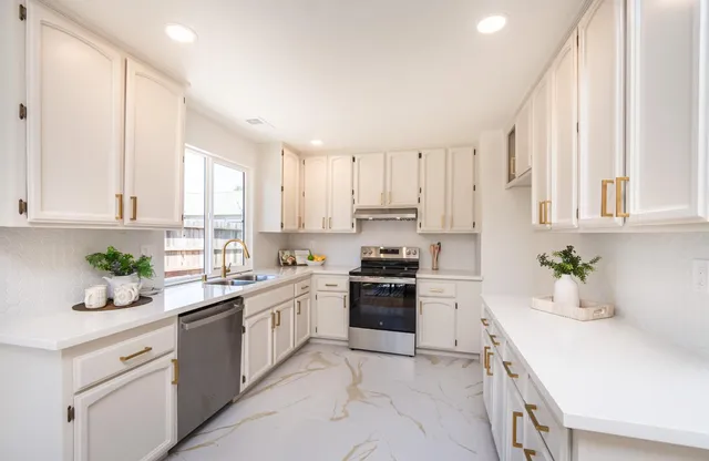 $460,000 | 9070 Burst Court, Sacramento, CA 95826