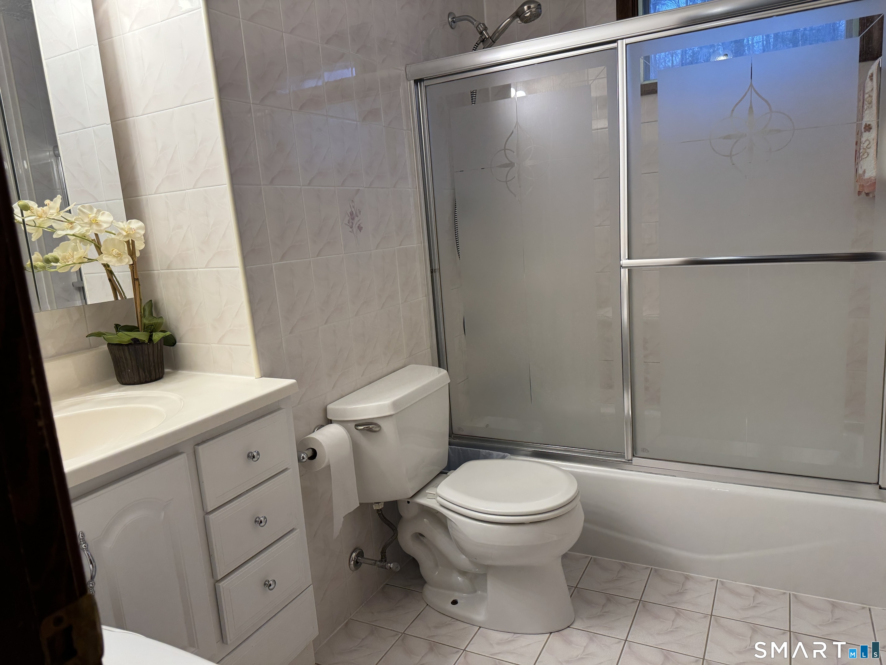 51 Johnson Road Marlborough, CT 06447 - Photo 14 of 17 Gallery Image 14