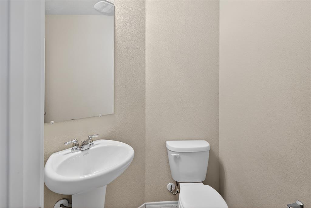 2256 Spring Hollow Drive Lancaster, TX 75134 - Photo 14 of 34