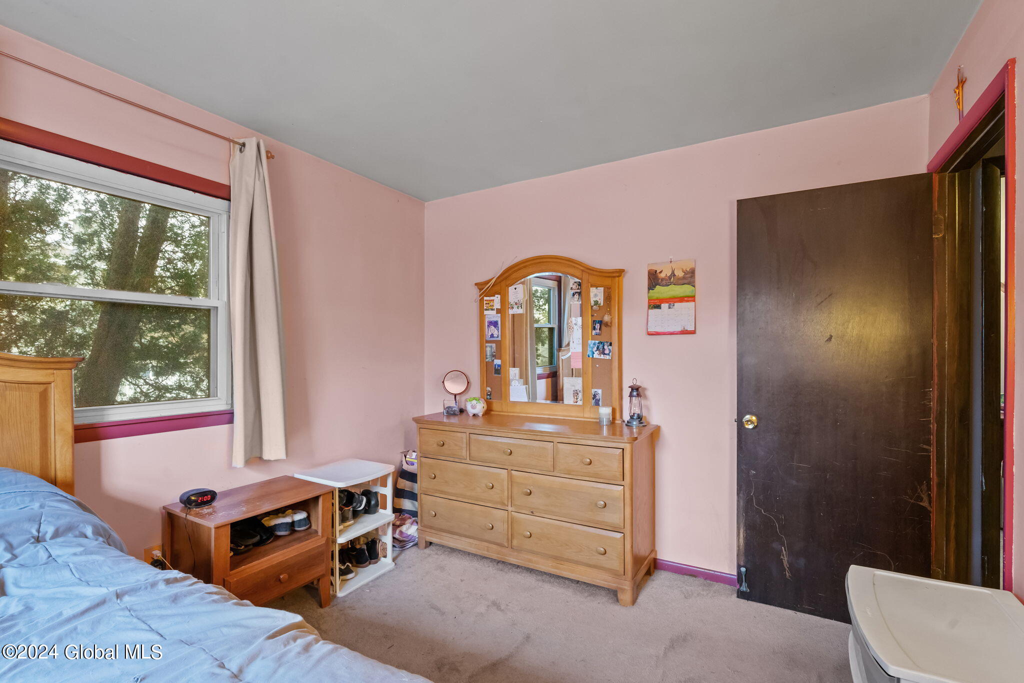 10 Flicker Drive Colonie, NY 12110 - Photo 11 of 31 10-web-or-mls-10-flicker-dr