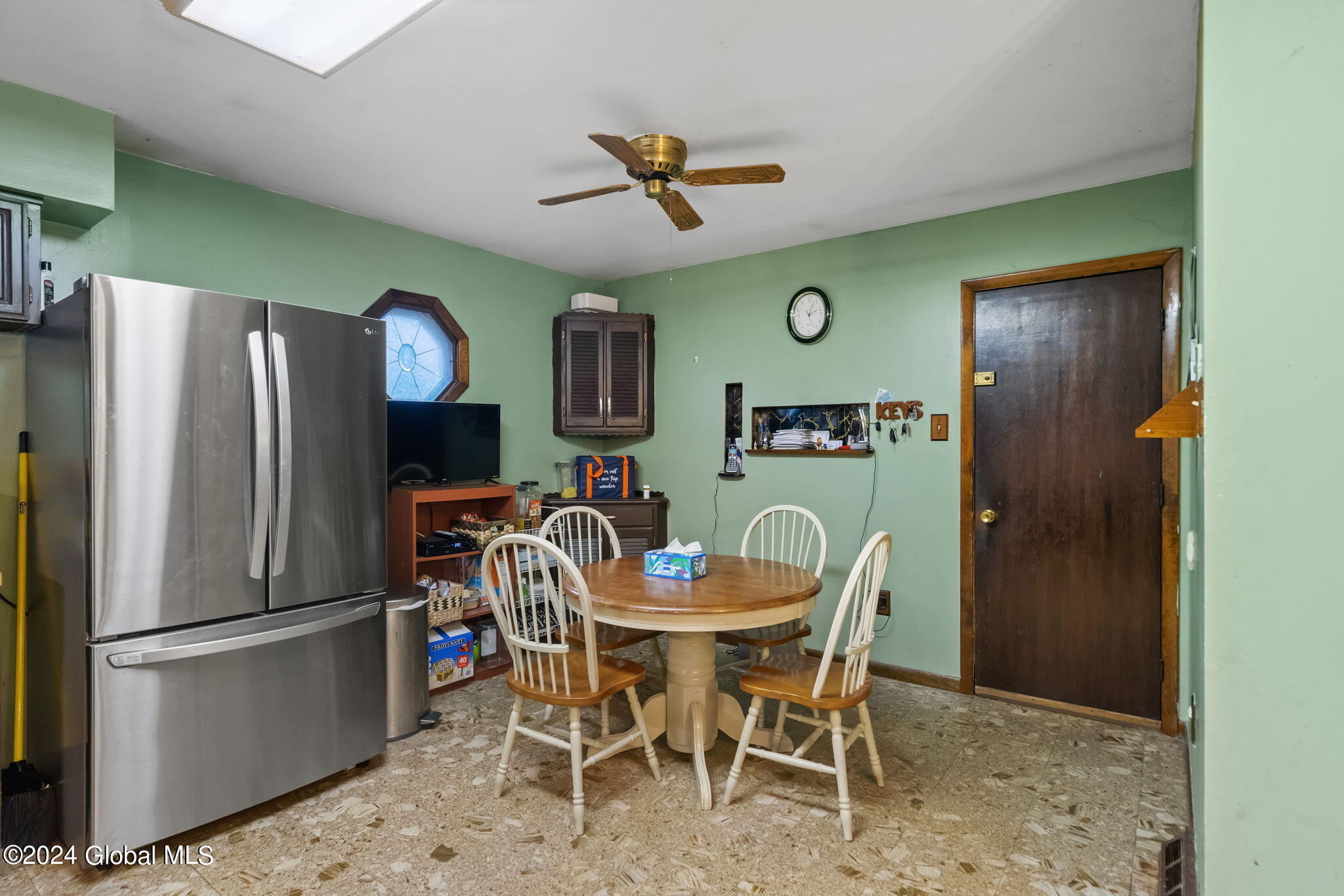 10 Flicker Drive Colonie, NY 12110 - Photo 15 of 31 14-web-or-mls-10-flicker-dr