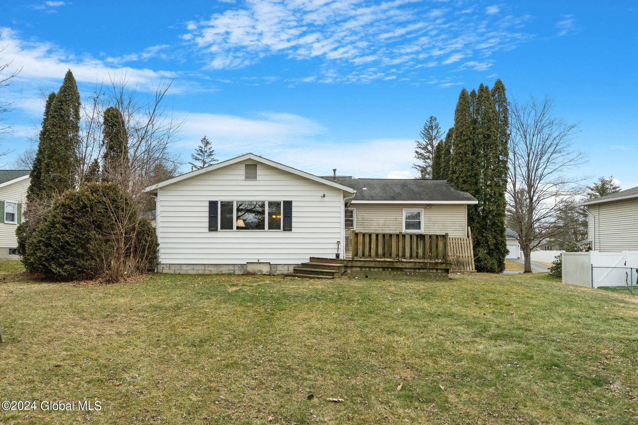 10 Flicker Drive Colonie, NY 12110 - Photo 28 of 31 27-web-or-mls-10-flicker-dr