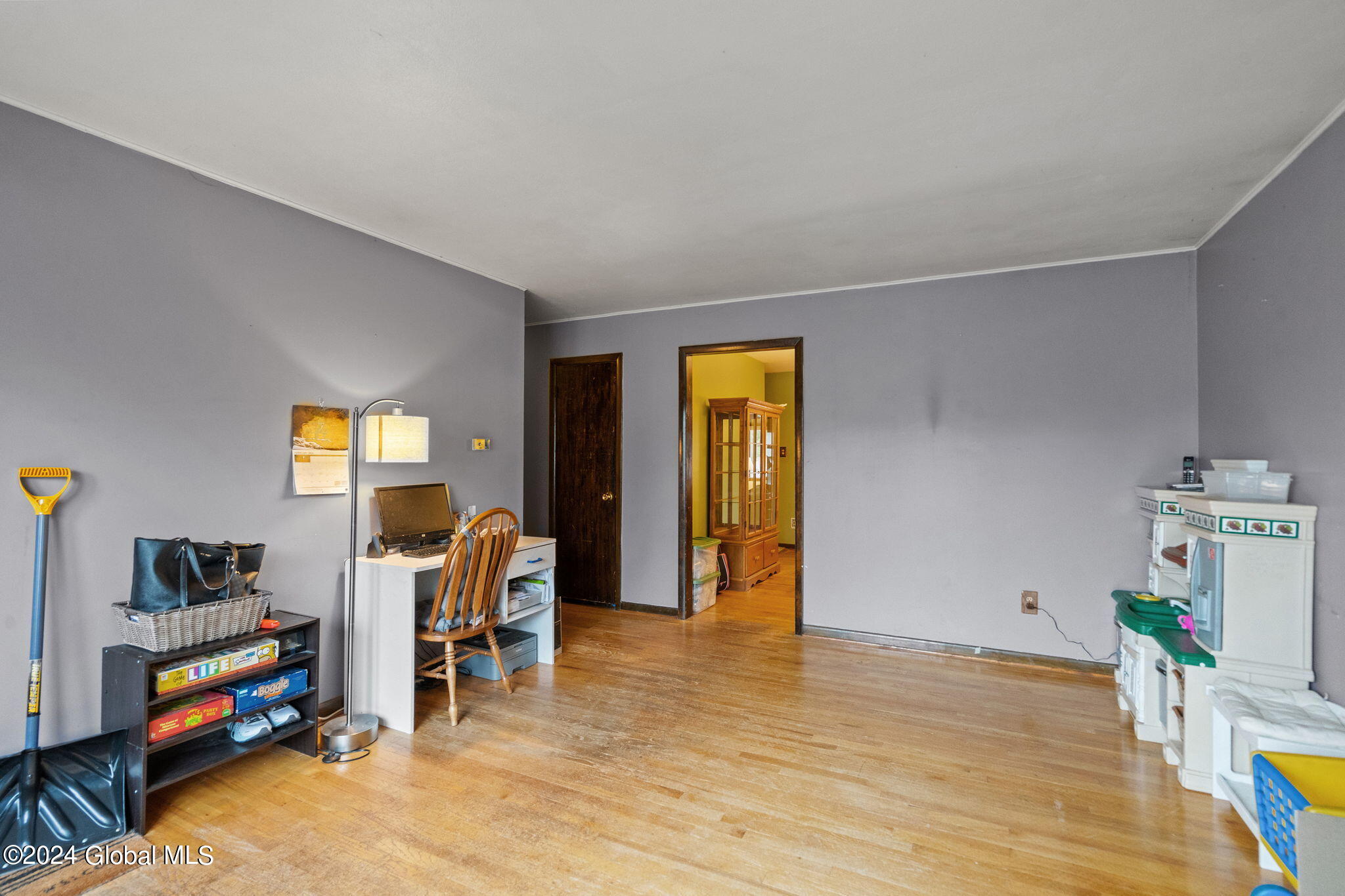 10 Flicker Drive Colonie, NY 12110 - Photo 3 of 31 2-web-or-mls-10-flicker-dr