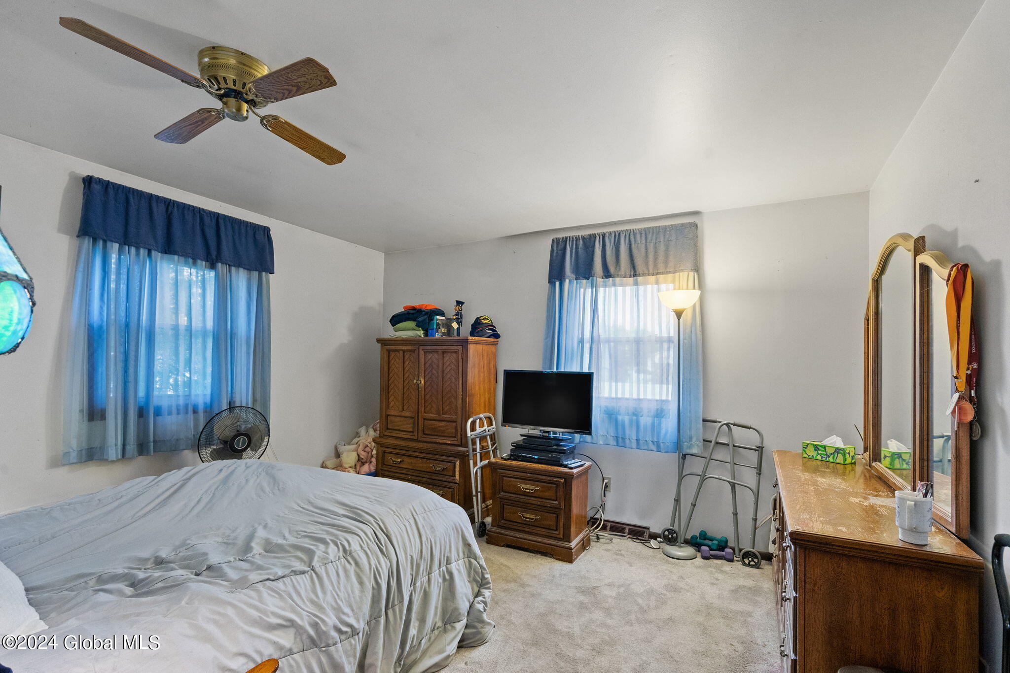 10 Flicker Drive Colonie, NY 12110 - Photo 8 of 31 7-web-or-mls-10-flicker-dr