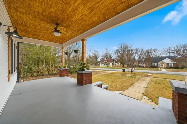 $339,900 | 504 North Washington Street, Tullahoma, TN 37388