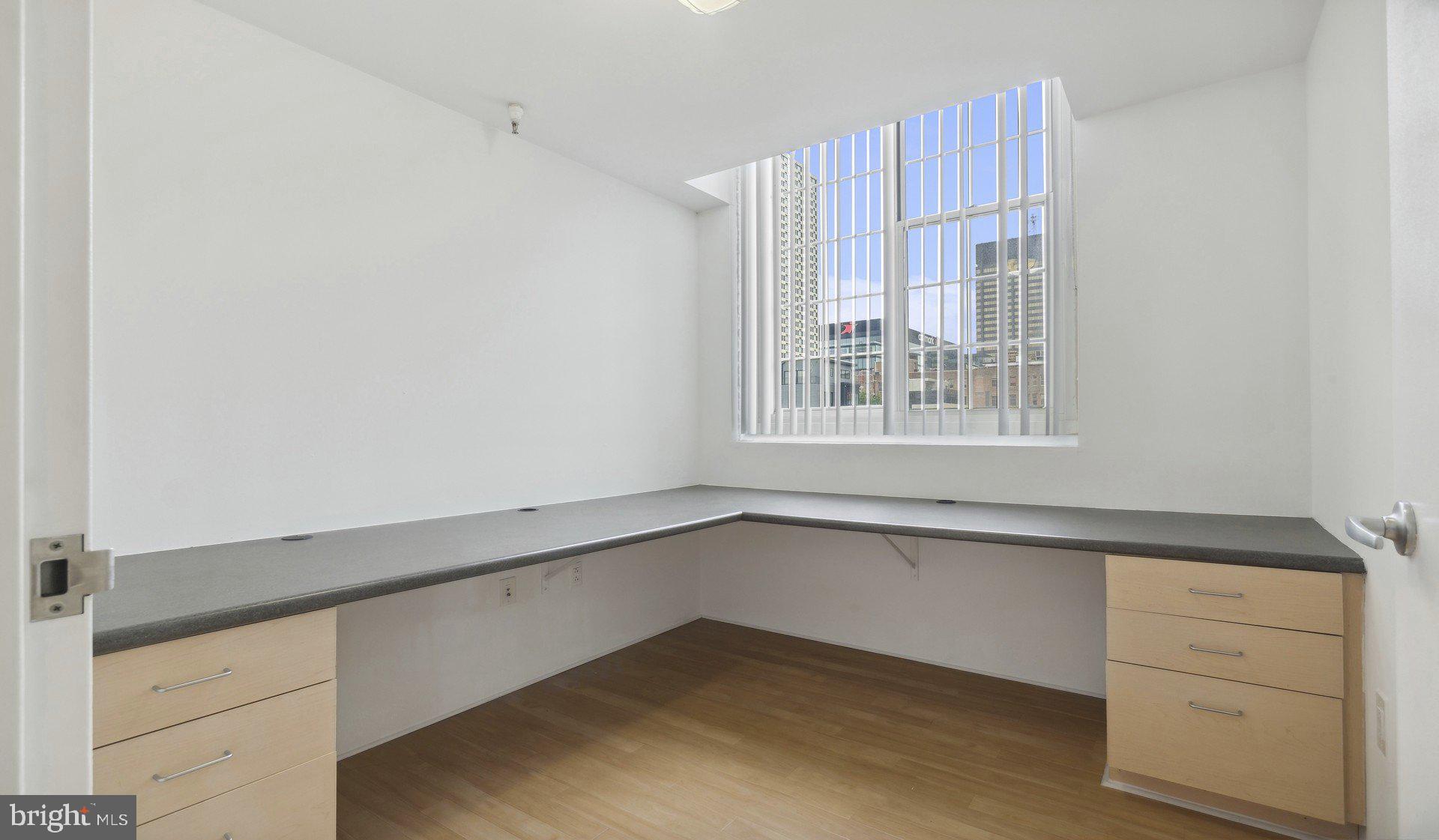 2300 Walnut Street, Unit 1B232 Philadelphia, PA 19103 - Photo 14 of 30 a view of an empty room with a window