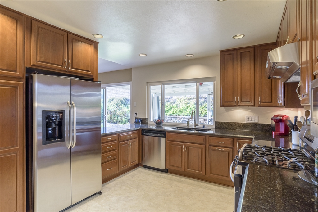 12830 Pinefield Road Poway, CA 92064 - Photo 8 of 25