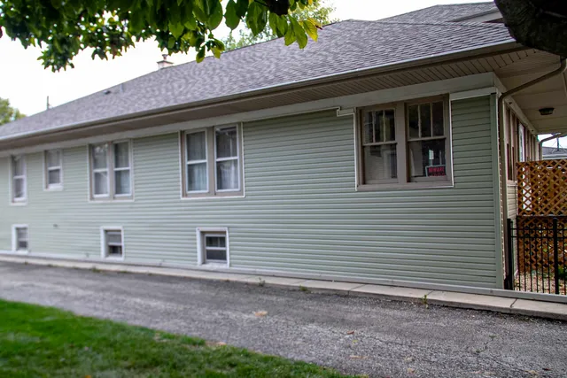 $2,800 | 510 North Raynor Avenue, Joliet, IL 60435