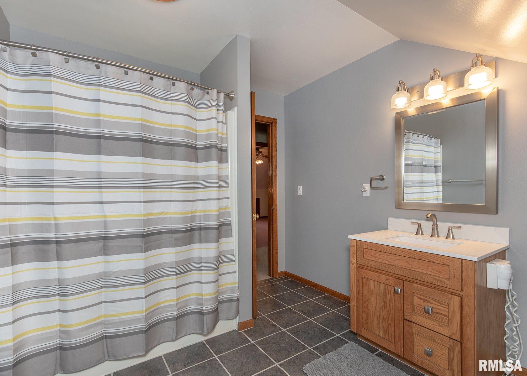 2571 Bishop Road Prophetstown, IL 61277 - Photo 20 of 39