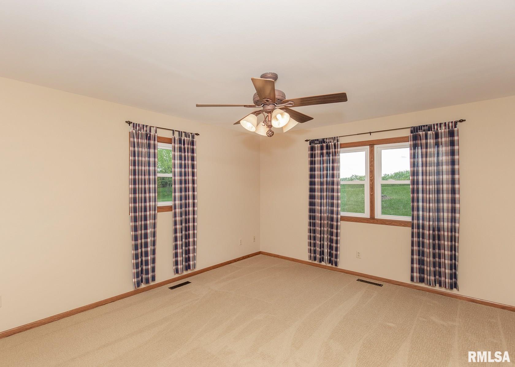 2571 Bishop Road Prophetstown, IL 61277 - Photo 9 of 39