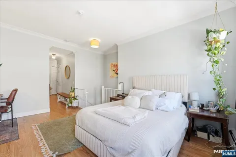 $589,000 | 133 Grand Street, Unit 401, Jersey City, NJ 07302