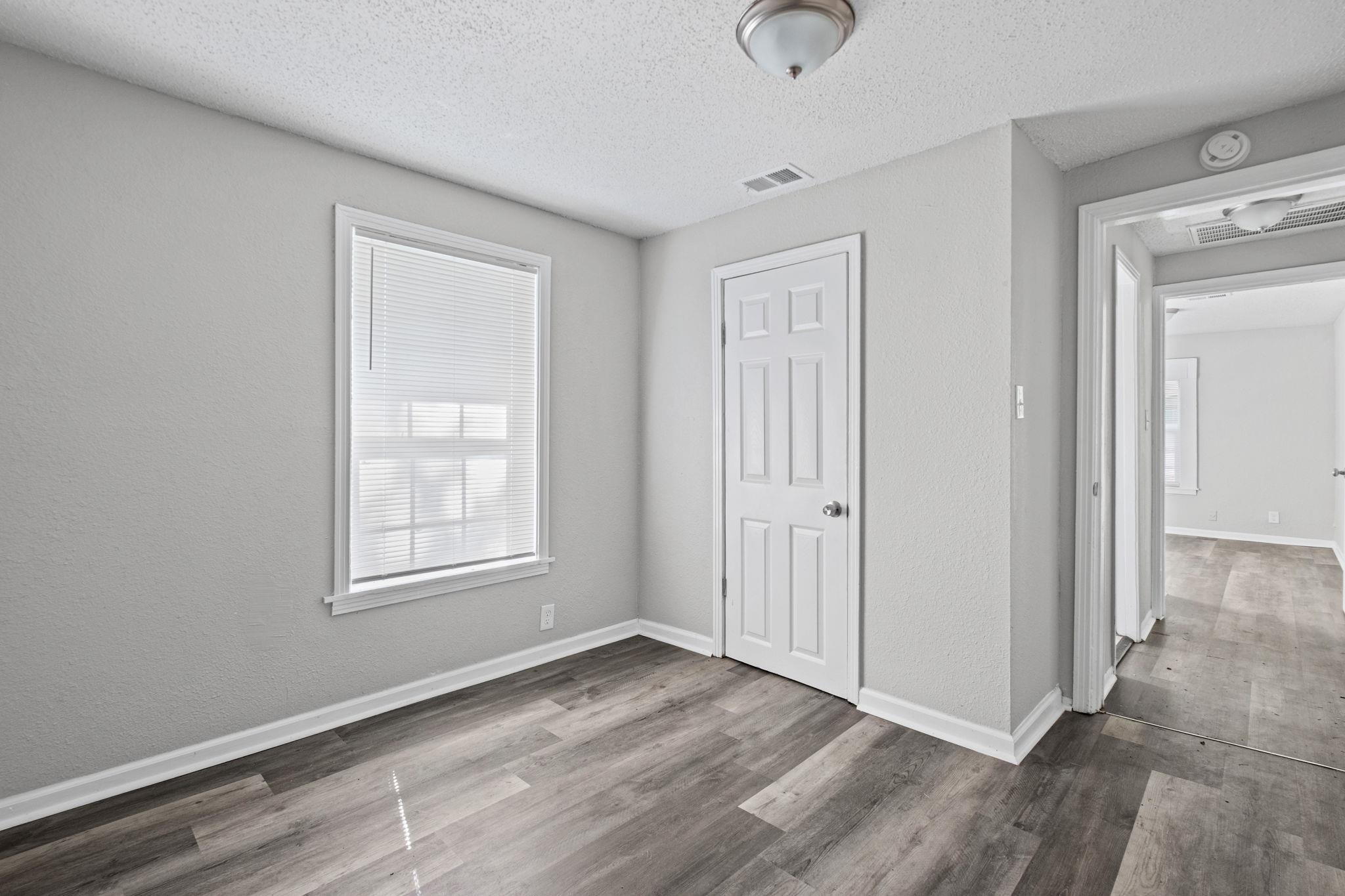 564 West Peebles Road Memphis, TN 38109 - Photo 14 of 16 Gallery Image 14