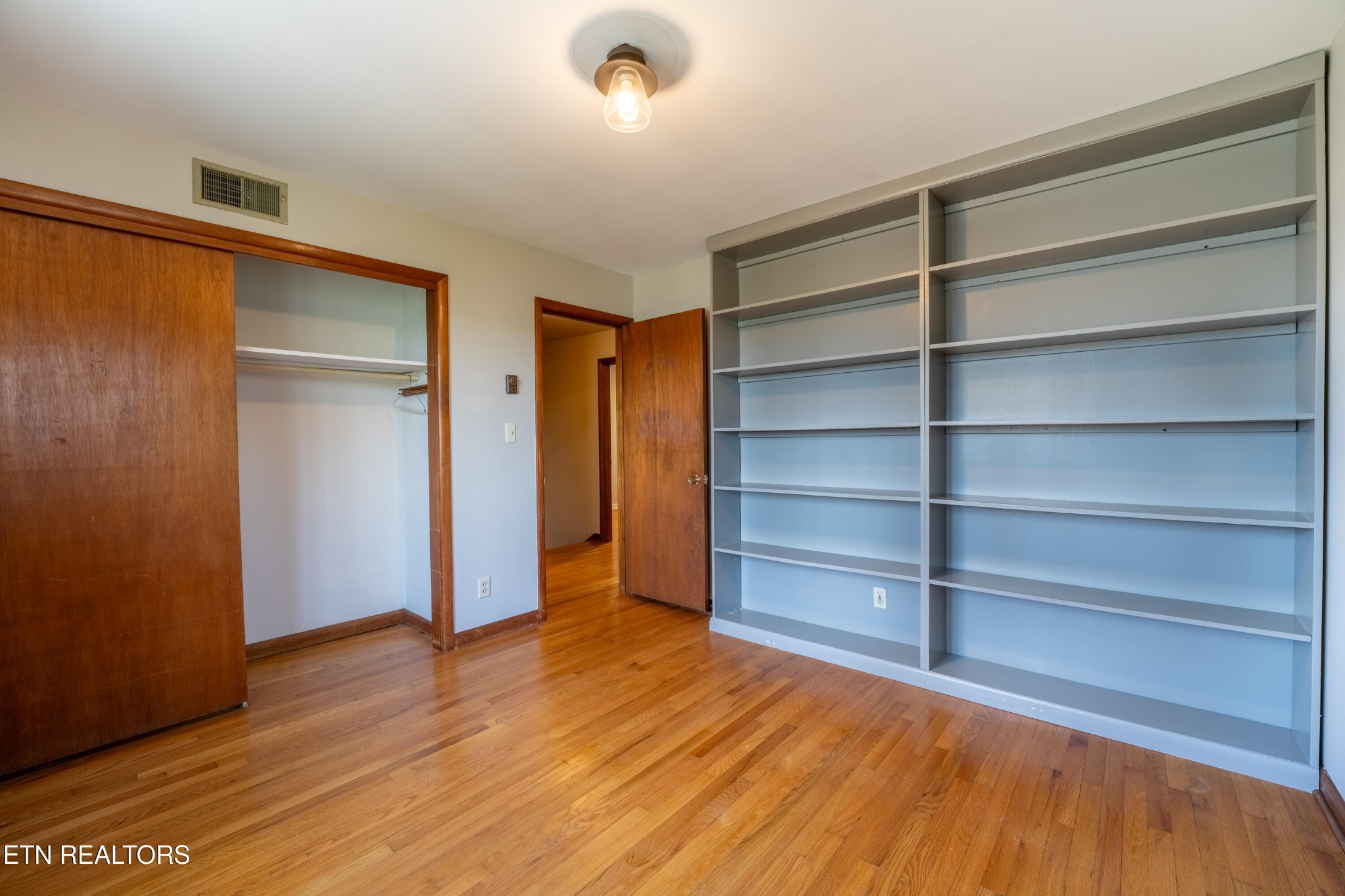 106 Disston Road Oak Ridge, TN 37830 - Photo 15 of 35 Gallery Image 15