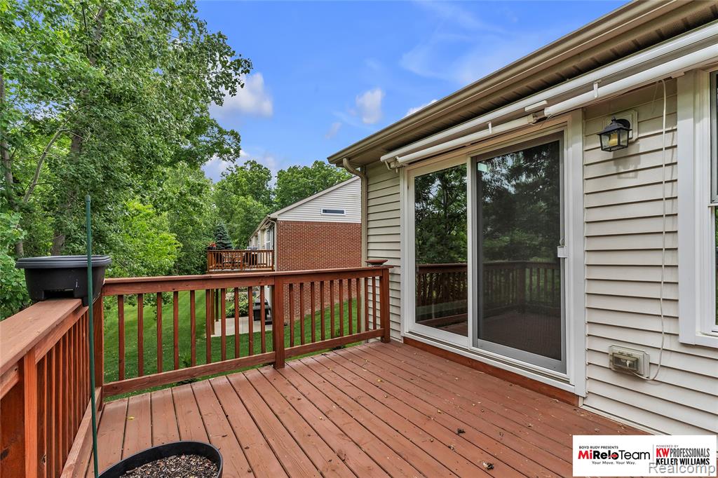 1909 Egret Pointe Howell, MI 48843 - Photo 34 of 45