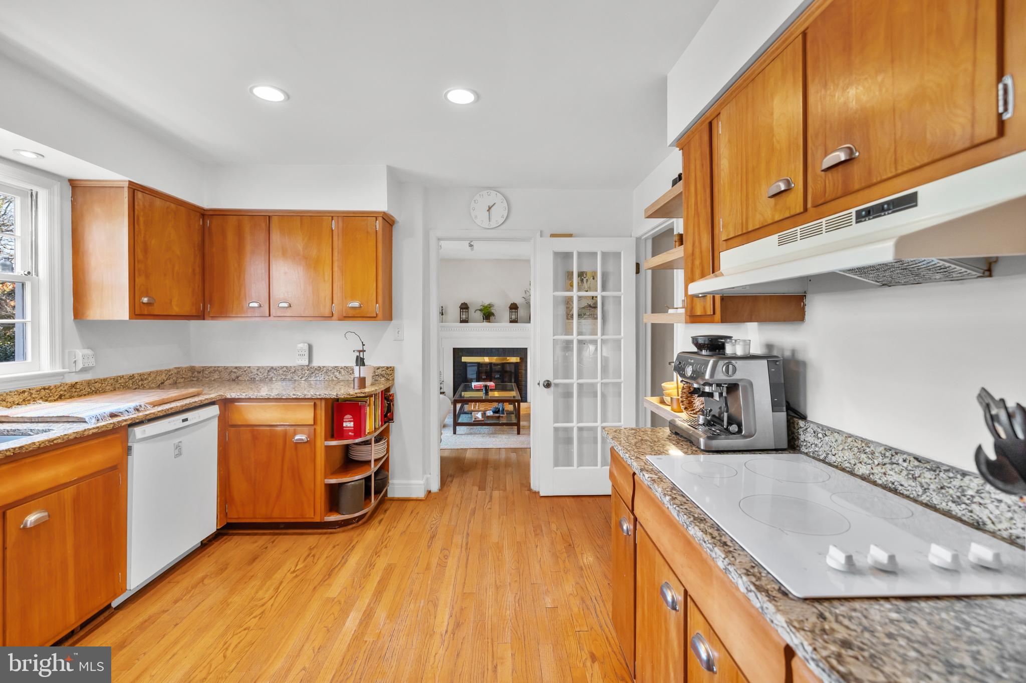 6534 Divine Street McLean, VA 22101 - Photo 16 of 45