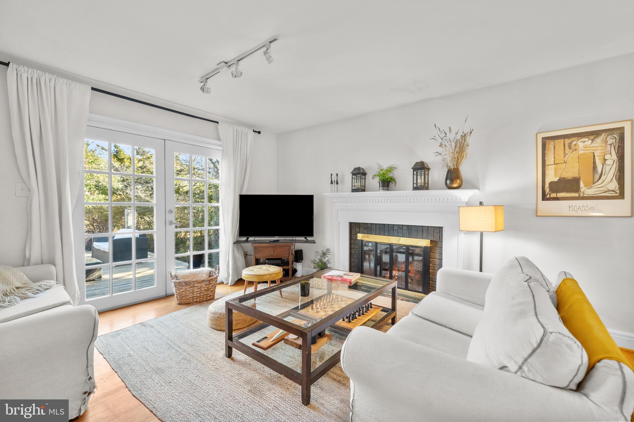 6534 Divine Street McLean, VA 22101 - Photo 17 of 45