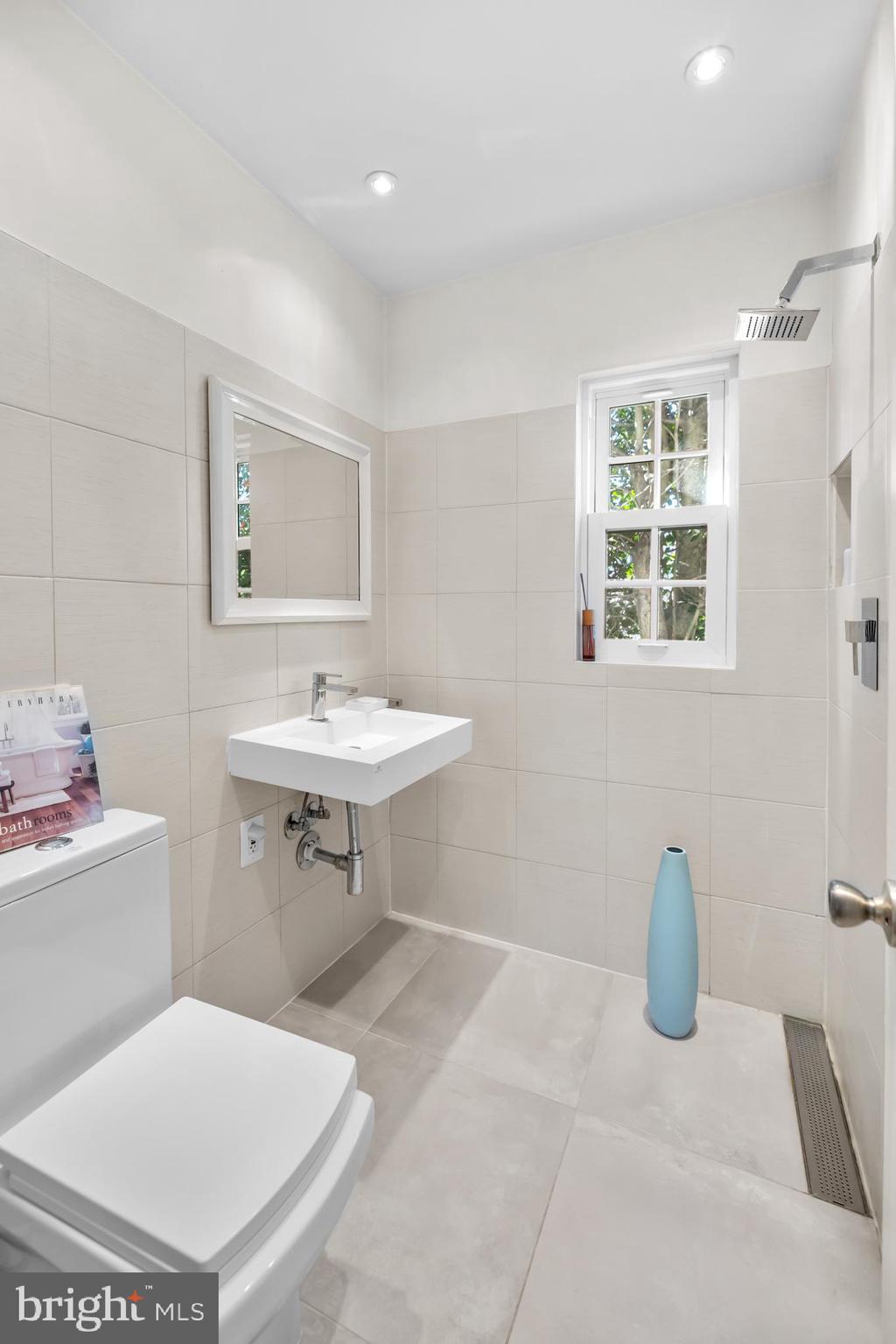 6534 Divine Street McLean, VA 22101 - Photo 19 of 45