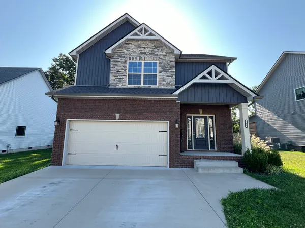 $2,100 | 703 Buffalo Frd Drive, Clarksville, TN 37042