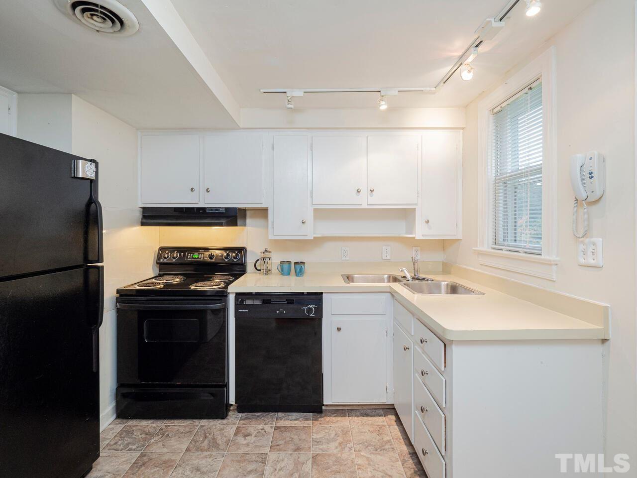 1635 Sutton Drive, Unit 6 Raleigh, NC 27605 - Photo 9 of 19 Gallery Image 9
