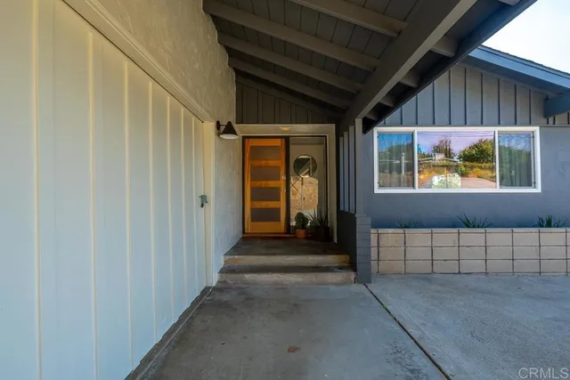 a view of an entryway