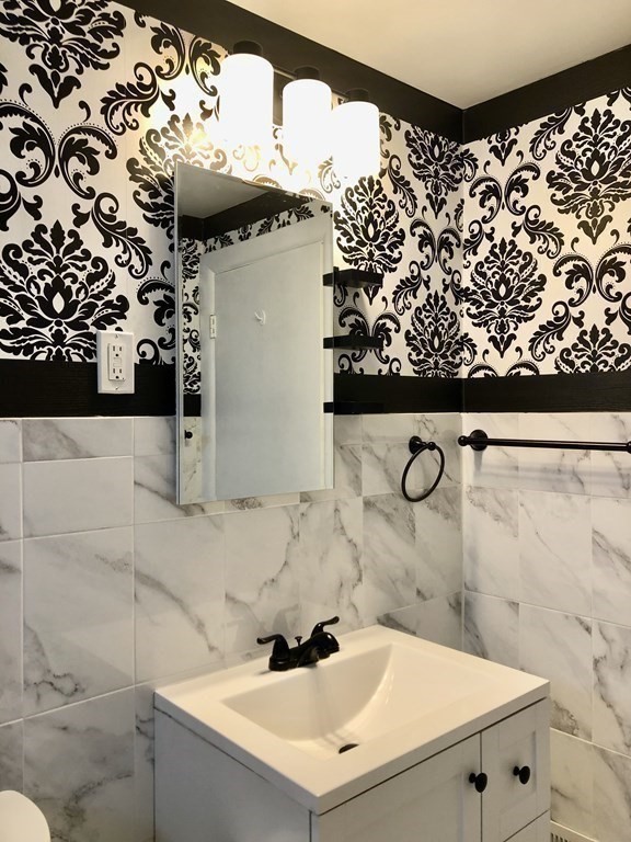 184 Levin Road Rockland, MA 02370 - Photo 15 of 32 Gallery Image 15