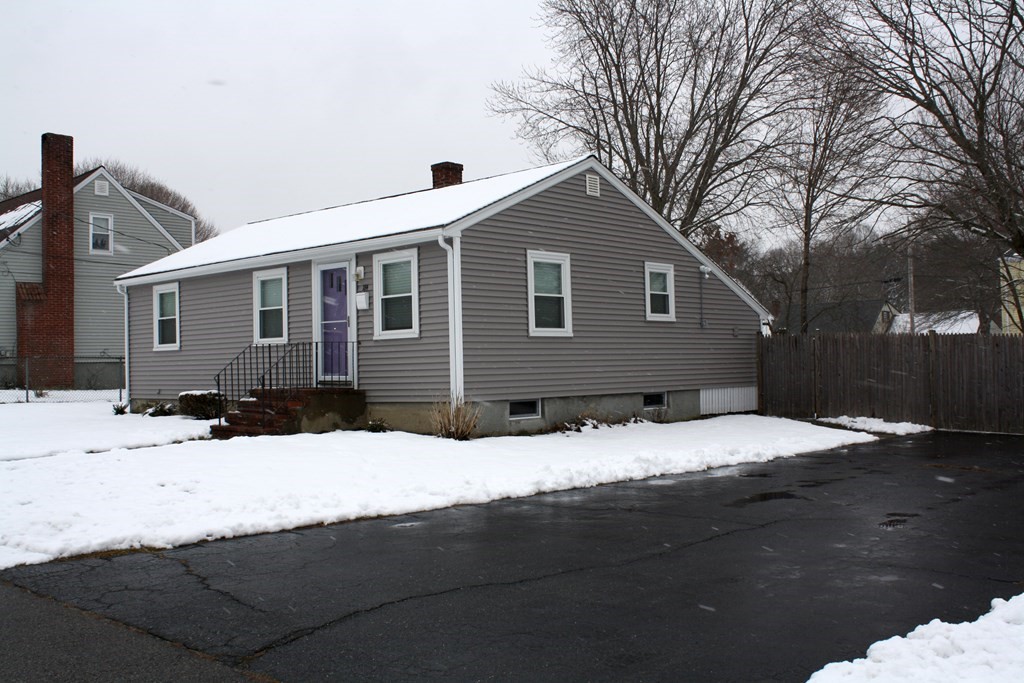 184 Levin Road Rockland, MA 02370 - Photo 2 of 32 Gallery Image 2