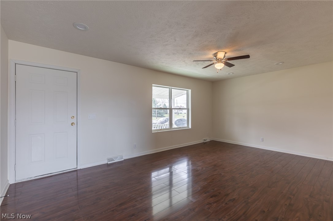 5473 Middle Ridge Road Madison, OH 44057 - Photo 3 of 24 Gallery Image 3