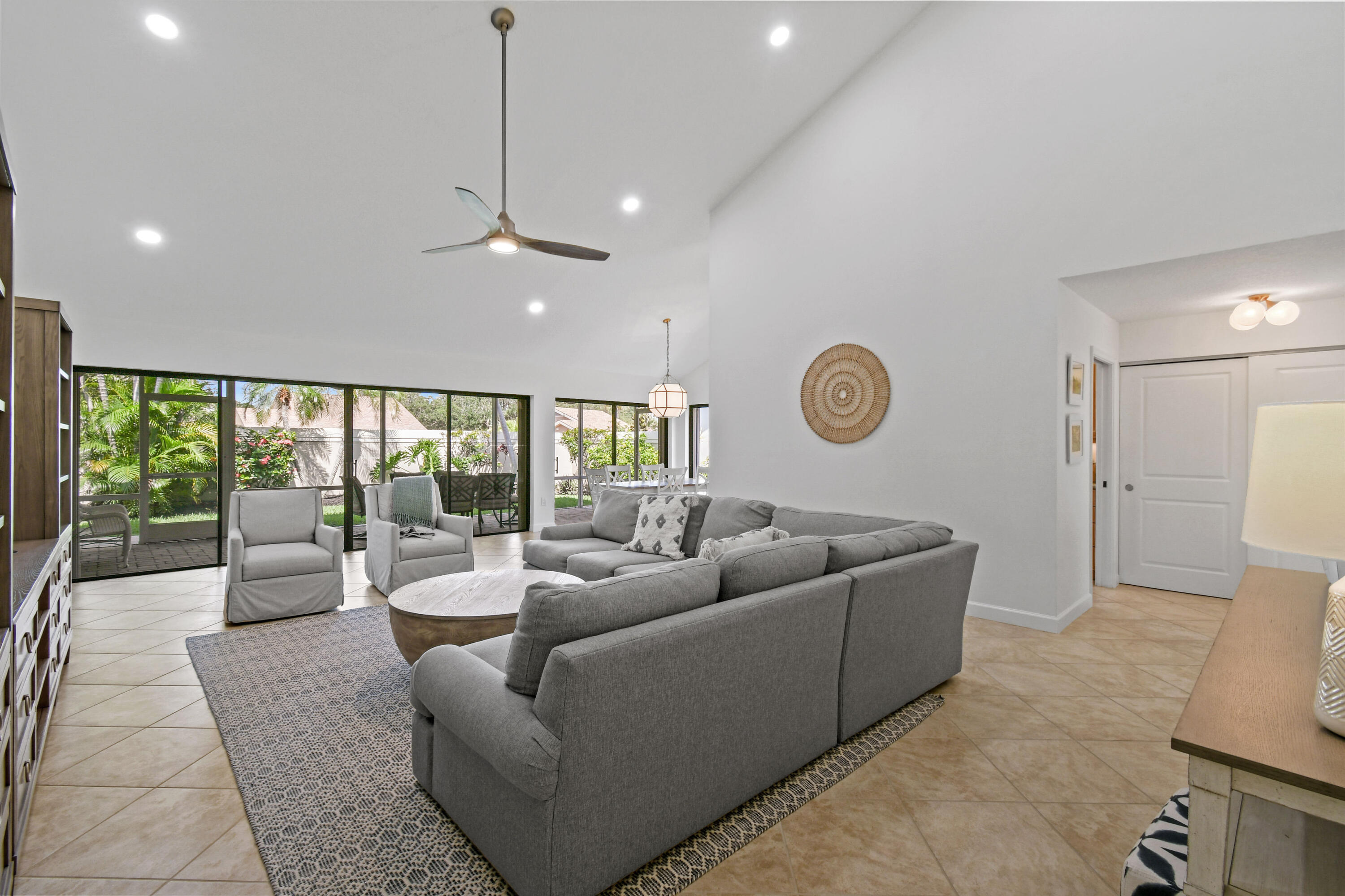 308 Ridge Road Jupiter, FL 33477 - Photo 7 of 42 Living Room/Slider to Back Patio