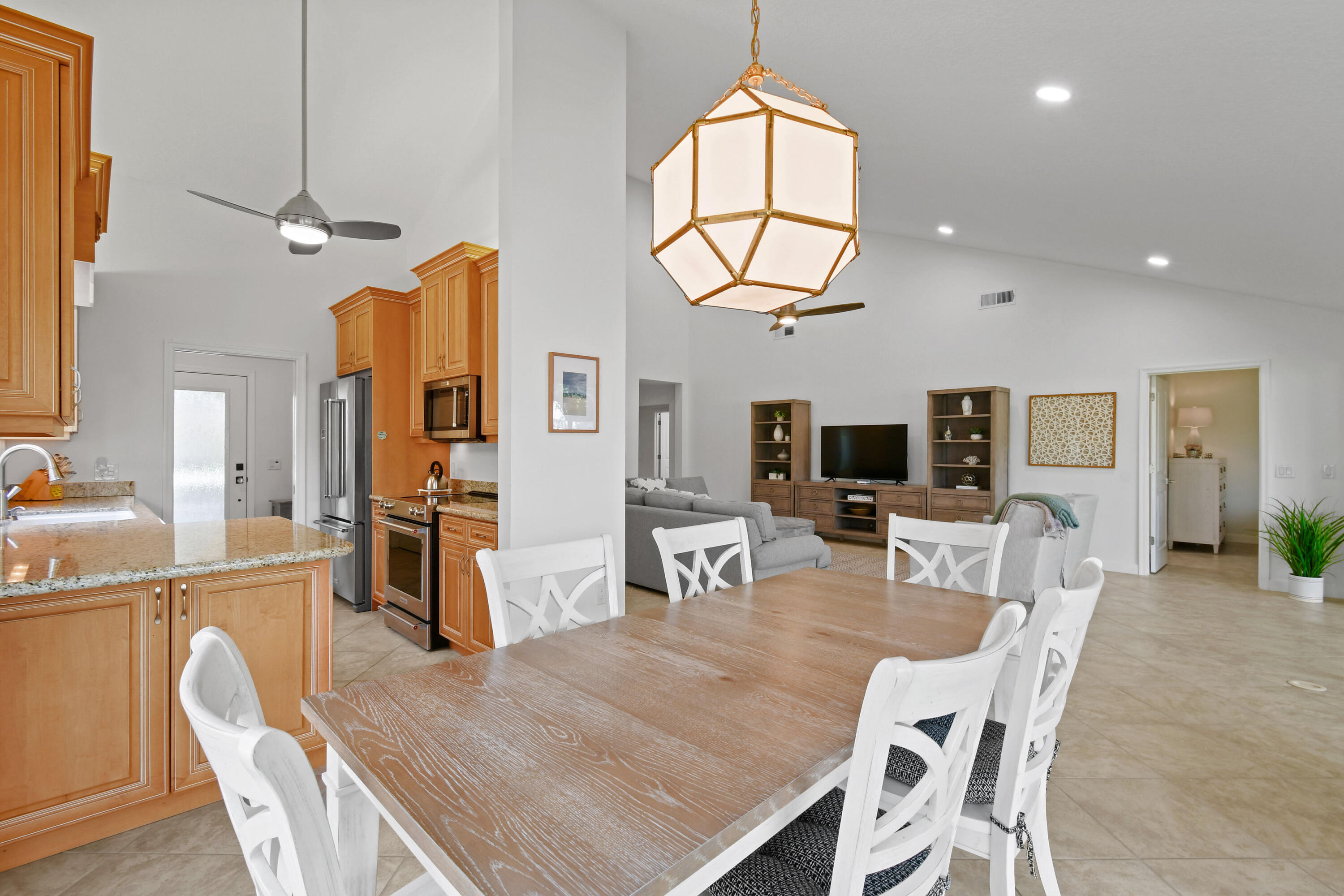 308 Ridge Road Jupiter, FL 33477 - Photo 8 of 42 Dining/kitchen