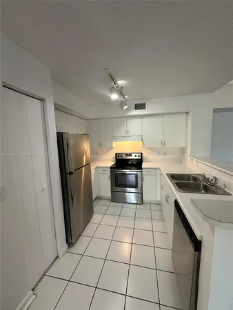 $2,100 | 4848 Highway 7, Unit 4306, Coconut Creek, FL 33073