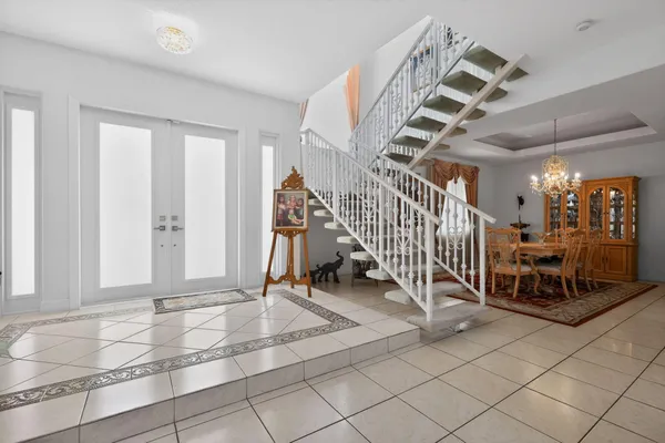 $1,200,000 | 16613 Northwest 77th Path, Miami Lakes, FL 33016