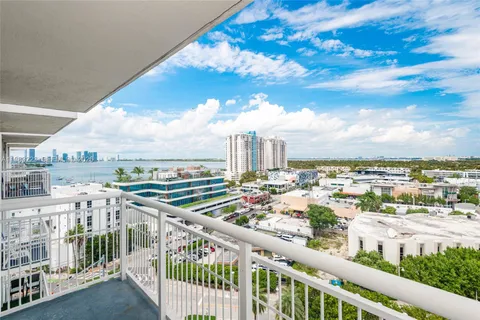 $579,000 | 1688 West Avenue, Unit PH07, Miami Beach, FL 33139
