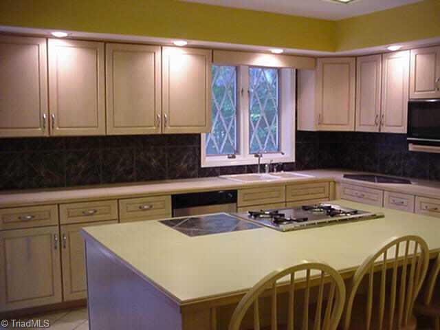 Other. Kitchen w/ built-in desk